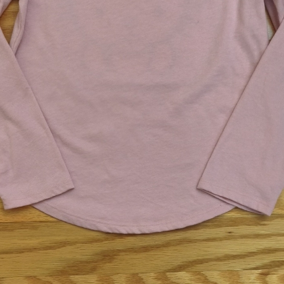 Hello Kitty Long Sleeve Hot Cocoa Weather Tee, Size M 8/10 EUC - Picture 6 of 6